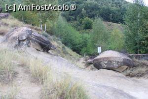 [P20] Ținutul Buzăului, Trovanții Babele de la Ulmet, Farfurie zburătoare gata de decolare » foto by mprofeanu
 - 
<span class="allrVoted glyphicon glyphicon-heart hidden" id="av1406823"></span>
<a class="m-l-10 hidden" id="sv1406823" onclick="voting_Foto_DelVot(,1406823,23238)" role="button">șterge vot <span class="glyphicon glyphicon-remove"></span></a>
<a id="v91406823" class=" c-red"  onclick="voting_Foto_SetVot(1406823)" role="button"><span class="glyphicon glyphicon-heart-empty"></span> <b>LIKE</b> = Votează poza</a> <img class="hidden"  id="f1406823W9" src="/imagini/loader.gif" border="0" /><span class="AjErrMes hidden" id="e1406823ErM"></span>