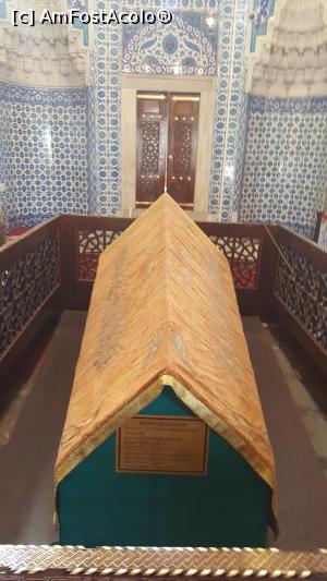 [P16] Mormantul sultanei Hurrem » foto by rudy
 - 
<span class="allrVoted glyphicon glyphicon-heart hidden" id="av1016965"></span>
<a class="m-l-10 hidden" id="sv1016965" onclick="voting_Foto_DelVot(,1016965,23242)" role="button">șterge vot <span class="glyphicon glyphicon-remove"></span></a>
<a id="v91016965" class=" c-red"  onclick="voting_Foto_SetVot(1016965)" role="button"><span class="glyphicon glyphicon-heart-empty"></span> <b>LIKE</b> = Votează poza</a> <img class="hidden"  id="f1016965W9" src="/imagini/loader.gif" border="0" /><span class="AjErrMes hidden" id="e1016965ErM"></span>