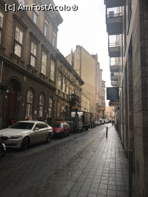 [P07] Strada și blocul pe partea dreaptă » foto by krisstinna
 - 
<span class="allrVoted glyphicon glyphicon-heart hidden" id="av932867"></span>
<a class="m-l-10 hidden" id="sv932867" onclick="voting_Foto_DelVot(,932867,23247)" role="button">șterge vot <span class="glyphicon glyphicon-remove"></span></a>
<a id="v9932867" class=" c-red"  onclick="voting_Foto_SetVot(932867)" role="button"><span class="glyphicon glyphicon-heart-empty"></span> <b>LIKE</b> = Votează poza</a> <img class="hidden"  id="f932867W9" src="/imagini/loader.gif" border="0" /><span class="AjErrMes hidden" id="e932867ErM"></span>