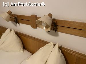 [P06] Hotel Lanthalerhof - si acele lampi culisante pe care eu le placeam mult de tot » foto by mishu
 - 
<span class="allrVoted glyphicon glyphicon-heart hidden" id="av1330533"></span>
<a class="m-l-10 hidden" id="sv1330533" onclick="voting_Foto_DelVot(,1330533,23250)" role="button">șterge vot <span class="glyphicon glyphicon-remove"></span></a>
<a id="v91330533" class=" c-red"  onclick="voting_Foto_SetVot(1330533)" role="button"><span class="glyphicon glyphicon-heart-empty"></span> <b>LIKE</b> = Votează poza</a> <img class="hidden"  id="f1330533W9" src="/imagini/loader.gif" border="0" /><span class="AjErrMes hidden" id="e1330533ErM"></span>