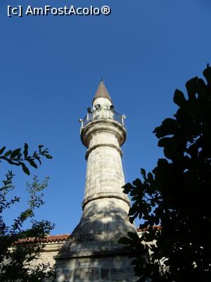 [P04] Minaretul cu balcon - Moscheea Esmahan, Mangalia.  » foto by tata123 🔱
 - 
<span class="allrVoted glyphicon glyphicon-heart hidden" id="av1018996"></span>
<a class="m-l-10 hidden" id="sv1018996" onclick="voting_Foto_DelVot(,1018996,23280)" role="button">șterge vot <span class="glyphicon glyphicon-remove"></span></a>
<a id="v91018996" class=" c-red"  onclick="voting_Foto_SetVot(1018996)" role="button"><span class="glyphicon glyphicon-heart-empty"></span> <b>LIKE</b> = Votează poza</a> <img class="hidden"  id="f1018996W9" src="/imagini/loader.gif" border="0" /><span class="AjErrMes hidden" id="e1018996ErM"></span>