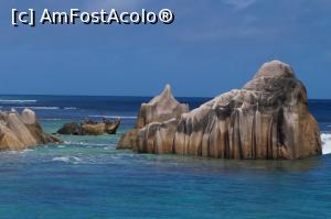 [P03] tot pe la Digue... stancile de granit inconjoara toata insula » foto by Pami*
 - 
<span class="allrVoted glyphicon glyphicon-heart hidden" id="av978366"></span>
<a class="m-l-10 hidden" id="sv978366" onclick="voting_Foto_DelVot(,978366,23347)" role="button">șterge vot <span class="glyphicon glyphicon-remove"></span></a>
<a id="v9978366" class=" c-red"  onclick="voting_Foto_SetVot(978366)" role="button"><span class="glyphicon glyphicon-heart-empty"></span> <b>LIKE</b> = Votează poza</a> <img class="hidden"  id="f978366W9" src="/imagini/loader.gif" border="0" /><span class="AjErrMes hidden" id="e978366ErM"></span>