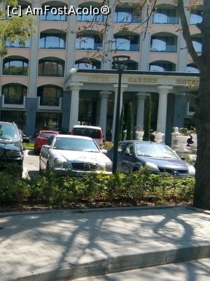 [P15] Hotel - latura spre parcare...  » foto by Ohrana*
 - 
<span class="allrVoted glyphicon glyphicon-heart hidden" id="av1006603"></span>
<a class="m-l-10 hidden" id="sv1006603" onclick="voting_Foto_DelVot(,1006603,23367)" role="button">șterge vot <span class="glyphicon glyphicon-remove"></span></a>
<a id="v91006603" class=" c-red"  onclick="voting_Foto_SetVot(1006603)" role="button"><span class="glyphicon glyphicon-heart-empty"></span> <b>LIKE</b> = Votează poza</a> <img class="hidden"  id="f1006603W9" src="/imagini/loader.gif" border="0" /><span class="AjErrMes hidden" id="e1006603ErM"></span>