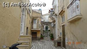 [P39] Modica Alta - ca intre vecini » foto by mecut
 - 
<span class="allrVoted glyphicon glyphicon-heart hidden" id="av941559"></span>
<a class="m-l-10 hidden" id="sv941559" onclick="voting_Foto_DelVot(,941559,23381)" role="button">șterge vot <span class="glyphicon glyphicon-remove"></span></a>
<a id="v9941559" class=" c-red"  onclick="voting_Foto_SetVot(941559)" role="button"><span class="glyphicon glyphicon-heart-empty"></span> <b>LIKE</b> = Votează poza</a> <img class="hidden"  id="f941559W9" src="/imagini/loader.gif" border="0" /><span class="AjErrMes hidden" id="e941559ErM"></span>