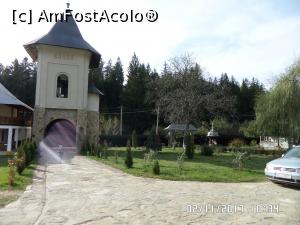 [P10] Clopotnița privită dinspre biserică » foto by Alina53
 - 
<span class="allrVoted glyphicon glyphicon-heart hidden" id="av942765"></span>
<a class="m-l-10 hidden" id="sv942765" onclick="voting_Foto_DelVot(,942765,23413)" role="button">șterge vot <span class="glyphicon glyphicon-remove"></span></a>
<a id="v9942765" class=" c-red"  onclick="voting_Foto_SetVot(942765)" role="button"><span class="glyphicon glyphicon-heart-empty"></span> <b>LIKE</b> = Votează poza</a> <img class="hidden"  id="f942765W9" src="/imagini/loader.gif" border="0" /><span class="AjErrMes hidden" id="e942765ErM"></span>
