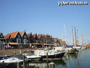 [P01] Volendam pietonal, primele imagini din port desprinse parca dintr-o carte postala » foto by mireille
 - 
<span class="allrVoted glyphicon glyphicon-heart hidden" id="av585830"></span>
<a class="m-l-10 hidden" id="sv585830" onclick="voting_Foto_DelVot(,585830,23417)" role="button">șterge vot <span class="glyphicon glyphicon-remove"></span></a>
<a id="v9585830" class=" c-red"  onclick="voting_Foto_SetVot(585830)" role="button"><span class="glyphicon glyphicon-heart-empty"></span> <b>LIKE</b> = Votează poza</a> <img class="hidden"  id="f585830W9" src="/imagini/loader.gif" border="0" /><span class="AjErrMes hidden" id="e585830ErM"></span>