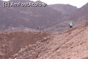 [P62] Împrejurimi Red Canyon, suntem pe Traseul negru, Se vede grupul numeros de turiști ce coboară pe Traseul albastru de la Muntele Neshef » foto by mprofeanu
 - 
<span class="allrVoted glyphicon glyphicon-heart hidden" id="av1148495"></span>
<a class="m-l-10 hidden" id="sv1148495" onclick="voting_Foto_DelVot(,1148495,23430)" role="button">șterge vot <span class="glyphicon glyphicon-remove"></span></a>
<a id="v91148495" class=" c-red"  onclick="voting_Foto_SetVot(1148495)" role="button"><span class="glyphicon glyphicon-heart-empty"></span> <b>LIKE</b> = Votează poza</a> <img class="hidden"  id="f1148495W9" src="/imagini/loader.gif" border="0" /><span class="AjErrMes hidden" id="e1148495ErM"></span>