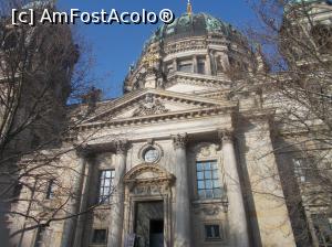 [P02] Berliner Dom » foto by mihaelavoicu
 - 
<span class="allrVoted glyphicon glyphicon-heart hidden" id="av944143"></span>
<a class="m-l-10 hidden" id="sv944143" onclick="voting_Foto_DelVot(,944143,23441)" role="button">șterge vot <span class="glyphicon glyphicon-remove"></span></a>
<a id="v9944143" class=" c-red"  onclick="voting_Foto_SetVot(944143)" role="button"><span class="glyphicon glyphicon-heart-empty"></span> <b>LIKE</b> = Votează poza</a> <img class="hidden"  id="f944143W9" src="/imagini/loader.gif" border="0" /><span class="AjErrMes hidden" id="e944143ErM"></span>