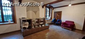 [P03] 3. Holul mare de la intrare, de unde am luat bilete. În spatele biroului era o ușă. » foto by doinafil
 - 
<span class="allrVoted glyphicon glyphicon-heart hidden" id="av1504241"></span>
<a class="m-l-10 hidden" id="sv1504241" onclick="voting_Foto_DelVot(,1504241,23475)" role="button">șterge vot <span class="glyphicon glyphicon-remove"></span></a>
<a id="v91504241" class=" c-red"  onclick="voting_Foto_SetVot(1504241)" role="button"><span class="glyphicon glyphicon-heart-empty"></span> <b>LIKE</b> = Votează poza</a> <img class="hidden"  id="f1504241W9" src="/imagini/loader.gif" border="0" /><span class="AjErrMes hidden" id="e1504241ErM"></span>