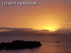 [P31] Lujo Bodrum - apusul admirat de pe terasa mea » foto by nicole33
 - 
<span class="allrVoted glyphicon glyphicon-heart hidden" id="av1407771"></span>
<a class="m-l-10 hidden" id="sv1407771" onclick="voting_Foto_DelVot(,1407771,23484)" role="button">șterge vot <span class="glyphicon glyphicon-remove"></span></a>
<a id="v91407771" class=" c-red"  onclick="voting_Foto_SetVot(1407771)" role="button"><span class="glyphicon glyphicon-heart-empty"></span> <b>LIKE</b> = Votează poza</a> <img class="hidden"  id="f1407771W9" src="/imagini/loader.gif" border="0" /><span class="AjErrMes hidden" id="e1407771ErM"></span>