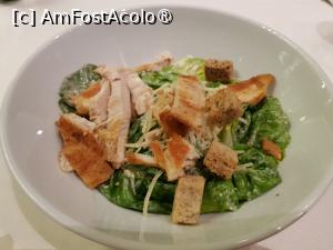 [P68] Lujo Bodrum - salată cu pui » foto by nicole33
 - 
<span class="allrVoted glyphicon glyphicon-heart hidden" id="av1407818"></span>
<a class="m-l-10 hidden" id="sv1407818" onclick="voting_Foto_DelVot(,1407818,23484)" role="button">șterge vot <span class="glyphicon glyphicon-remove"></span></a>
<a id="v91407818" class=" c-red"  onclick="voting_Foto_SetVot(1407818)" role="button"><span class="glyphicon glyphicon-heart-empty"></span> <b>LIKE</b> = Votează poza</a> <img class="hidden"  id="f1407818W9" src="/imagini/loader.gif" border="0" /><span class="AjErrMes hidden" id="e1407818ErM"></span>