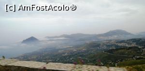 [P02] În drum spre Erice: ceața ne împiedică să vedem marea.  » foto by Carmen Ion
 - 
<span class="allrVoted glyphicon glyphicon-heart hidden" id="av1111564"></span>
<a class="m-l-10 hidden" id="sv1111564" onclick="voting_Foto_DelVot(,1111564,23514)" role="button">șterge vot <span class="glyphicon glyphicon-remove"></span></a>
<a id="v91111564" class=" c-red"  onclick="voting_Foto_SetVot(1111564)" role="button"><span class="glyphicon glyphicon-heart-empty"></span> <b>LIKE</b> = Votează poza</a> <img class="hidden"  id="f1111564W9" src="/imagini/loader.gif" border="0" /><span class="AjErrMes hidden" id="e1111564ErM"></span>