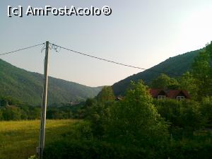 [P11] Manastirea Rametea - vedere din cladirea arhondaricului (situat peste drum de biserica manastirii Sf. Ioan Botezatorul) inspre biserica manastirii 'Sfintii Arhangheli Mihail, Gavriil si Rafail' » foto by calator2000
 - 
<span class="allrVoted glyphicon glyphicon-heart hidden" id="av737272"></span>
<a class="m-l-10 hidden" id="sv737272" onclick="voting_Foto_DelVot(,737272,23572)" role="button">șterge vot <span class="glyphicon glyphicon-remove"></span></a>
<a id="v9737272" class=" c-red"  onclick="voting_Foto_SetVot(737272)" role="button"><span class="glyphicon glyphicon-heart-empty"></span> <b>LIKE</b> = Votează poza</a> <img class="hidden"  id="f737272W9" src="/imagini/loader.gif" border="0" /><span class="AjErrMes hidden" id="e737272ErM"></span>