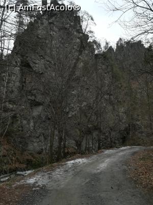 [P10] Drumul spre cascada » foto by olteanul2010
 - 
<span class="allrVoted glyphicon glyphicon-heart hidden" id="av1059885"></span>
<a class="m-l-10 hidden" id="sv1059885" onclick="voting_Foto_DelVot(,1059885,23593)" role="button">șterge vot <span class="glyphicon glyphicon-remove"></span></a>
<a id="v91059885" class=" c-red"  onclick="voting_Foto_SetVot(1059885)" role="button"><span class="glyphicon glyphicon-heart-empty"></span> <b>LIKE</b> = Votează poza</a> <img class="hidden"  id="f1059885W9" src="/imagini/loader.gif" border="0" /><span class="AjErrMes hidden" id="e1059885ErM"></span>