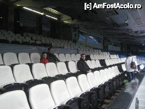 [P24] O mecca a fotbalului / Stadionul Santiago Bernabeu - tribuna oficiala cu scaune de piele alba.  » foto by viviv
 - 
<span class="allrVoted glyphicon glyphicon-heart hidden" id="av409066"></span>
<a class="m-l-10 hidden" id="sv409066" onclick="voting_Foto_DelVot(,409066,23608)" role="button">șterge vot <span class="glyphicon glyphicon-remove"></span></a>
<a id="v9409066" class=" c-red"  onclick="voting_Foto_SetVot(409066)" role="button"><span class="glyphicon glyphicon-heart-empty"></span> <b>LIKE</b> = Votează poza</a> <img class="hidden"  id="f409066W9" src="/imagini/loader.gif" border="0" /><span class="AjErrMes hidden" id="e409066ErM"></span>