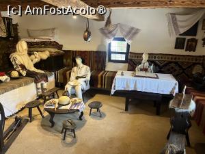 [P12] Humulești-Muzeul ”Casa lui Ion Creangă” » foto by Yersinia Pestis
 - 
<span class="allrVoted glyphicon glyphicon-heart hidden" id="av1531549"></span>
<a class="m-l-10 hidden" id="sv1531549" onclick="voting_Foto_DelVot(,1531549,23690)" role="button">șterge vot <span class="glyphicon glyphicon-remove"></span></a>
<a id="v91531549" class=" c-red"  onclick="voting_Foto_SetVot(1531549)" role="button"><span class="glyphicon glyphicon-heart-empty"></span> <b>LIKE</b> = Votează poza</a> <img class="hidden"  id="f1531549W9" src="/imagini/loader.gif" border="0" /><span class="AjErrMes hidden" id="e1531549ErM"></span>