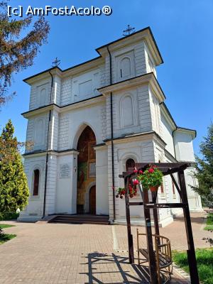 [P05] Biserica „Sfinții Arhangheli Mihail și Gavriil”. » foto by tata123 🔱
 - 
<span class="allrVoted glyphicon glyphicon-heart hidden" id="av1374352"></span>
<a class="m-l-10 hidden" id="sv1374352" onclick="voting_Foto_DelVot(,1374352,23692)" role="button">șterge vot <span class="glyphicon glyphicon-remove"></span></a>
<a id="v91374352" class=" c-red"  onclick="voting_Foto_SetVot(1374352)" role="button"><span class="glyphicon glyphicon-heart-empty"></span> <b>LIKE</b> = Votează poza</a> <img class="hidden"  id="f1374352W9" src="/imagini/loader.gif" border="0" /><span class="AjErrMes hidden" id="e1374352ErM"></span>