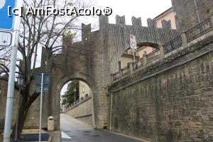 [P15] San Marino, Porta della Murata Nuova » foto by mprofeanu
 - 
<span class="allrVoted glyphicon glyphicon-heart hidden" id="av1345693"></span>
<a class="m-l-10 hidden" id="sv1345693" onclick="voting_Foto_DelVot(,1345693,23854)" role="button">șterge vot <span class="glyphicon glyphicon-remove"></span></a>
<a id="v91345693" class=" c-red"  onclick="voting_Foto_SetVot(1345693)" role="button"><span class="glyphicon glyphicon-heart-empty"></span> <b>LIKE</b> = Votează poza</a> <img class="hidden"  id="f1345693W9" src="/imagini/loader.gif" border="0" /><span class="AjErrMes hidden" id="e1345693ErM"></span>