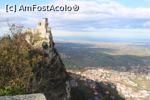 [P53] San Marino, Prima Torre superb arată cocoțat pe vârful Titano, pozat aproape de Seconda Torre » foto by mprofeanu
 - 
<span class="allrVoted glyphicon glyphicon-heart hidden" id="av1345731"></span>
<a class="m-l-10 hidden" id="sv1345731" onclick="voting_Foto_DelVot(,1345731,23854)" role="button">șterge vot <span class="glyphicon glyphicon-remove"></span></a>
<a id="v91345731" class=" c-red"  onclick="voting_Foto_SetVot(1345731)" role="button"><span class="glyphicon glyphicon-heart-empty"></span> <b>LIKE</b> = Votează poza</a> <img class="hidden"  id="f1345731W9" src="/imagini/loader.gif" border="0" /><span class="AjErrMes hidden" id="e1345731ErM"></span>