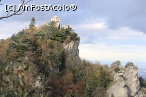 [P56] San Marino, Seconda Torre văzut de la Terza Torre » foto by mprofeanu
 - 
<span class="allrVoted glyphicon glyphicon-heart hidden" id="av1345734"></span>
<a class="m-l-10 hidden" id="sv1345734" onclick="voting_Foto_DelVot(,1345734,23854)" role="button">șterge vot <span class="glyphicon glyphicon-remove"></span></a>
<a id="v91345734" class=" c-red"  onclick="voting_Foto_SetVot(1345734)" role="button"><span class="glyphicon glyphicon-heart-empty"></span> <b>LIKE</b> = Votează poza</a> <img class="hidden"  id="f1345734W9" src="/imagini/loader.gif" border="0" /><span class="AjErrMes hidden" id="e1345734ErM"></span>