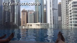 [P03] Relaxare la piscina infinity de la etajul 4 » foto by r-Uca
 - 
<span class="allrVoted glyphicon glyphicon-heart hidden" id="av977913"></span>
<a class="m-l-10 hidden" id="sv977913" onclick="voting_Foto_DelVot(,977913,23865)" role="button">șterge vot <span class="glyphicon glyphicon-remove"></span></a>
<a id="v9977913" class=" c-red"  onclick="voting_Foto_SetVot(977913)" role="button"><span class="glyphicon glyphicon-heart-empty"></span> <b>LIKE</b> = Votează poza</a> <img class="hidden"  id="f977913W9" src="/imagini/loader.gif" border="0" /><span class="AjErrMes hidden" id="e977913ErM"></span>
