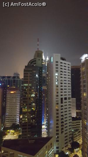 [P04] La o privire mai atenta se pot vedea in fundal varfurile luminoase ale turnurilor Petronas » foto by r-Uca
 - 
<span class="allrVoted glyphicon glyphicon-heart hidden" id="av977914"></span>
<a class="m-l-10 hidden" id="sv977914" onclick="voting_Foto_DelVot(,977914,23865)" role="button">șterge vot <span class="glyphicon glyphicon-remove"></span></a>
<a id="v9977914" class=" c-red"  onclick="voting_Foto_SetVot(977914)" role="button"><span class="glyphicon glyphicon-heart-empty"></span> <b>LIKE</b> = Votează poza</a> <img class="hidden"  id="f977914W9" src="/imagini/loader.gif" border="0" /><span class="AjErrMes hidden" id="e977914ErM"></span>