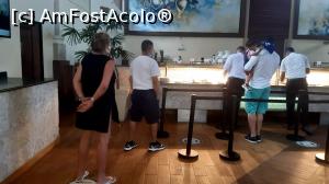 [P27] Distanta socială la restaurant » foto by adri-nico
 - 
<span class="allrVoted glyphicon glyphicon-heart hidden" id="av1216027"></span>
<a class="m-l-10 hidden" id="sv1216027" onclick="voting_Foto_DelVot(,1216027,23907)" role="button">șterge vot <span class="glyphicon glyphicon-remove"></span></a>
<a id="v91216027" class=" c-red"  onclick="voting_Foto_SetVot(1216027)" role="button"><span class="glyphicon glyphicon-heart-empty"></span> <b>LIKE</b> = Votează poza</a> <img class="hidden"  id="f1216027W9" src="/imagini/loader.gif" border="0" /><span class="AjErrMes hidden" id="e1216027ErM"></span>