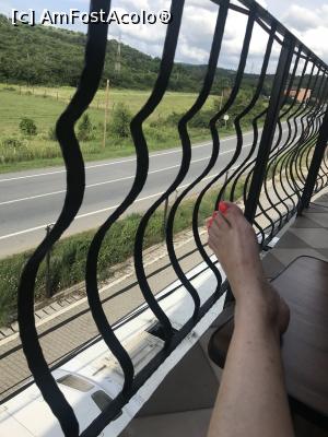 [P57] Eu m-am relaxat, nu am făcut o tragedie din mirosuri și mizeria de pe balcon » foto by krisstinna
 - 
<span class="allrVoted glyphicon glyphicon-heart hidden" id="av985087"></span>
<a class="m-l-10 hidden" id="sv985087" onclick="voting_Foto_DelVot(,985087,23918)" role="button">șterge vot <span class="glyphicon glyphicon-remove"></span></a>
<a id="v9985087" class=" c-red"  onclick="voting_Foto_SetVot(985087)" role="button"><span class="glyphicon glyphicon-heart-empty"></span> <b>LIKE</b> = Votează poza</a> <img class="hidden"  id="f985087W9" src="/imagini/loader.gif" border="0" /><span class="AjErrMes hidden" id="e985087ErM"></span>