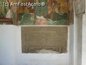 [P13] Filipeștii de Târg - Biserica Adormirea Maicii Domnului. Pisania bisericii ridicată de postelnicul Constantin Cantacuzino în 1641-1642.  » foto by iulianic
 - 
<span class="allrVoted glyphicon glyphicon-heart hidden" id="av982409"></span>
<a class="m-l-10 hidden" id="sv982409" onclick="voting_Foto_DelVot(,982409,23926)" role="button">șterge vot <span class="glyphicon glyphicon-remove"></span></a>
<a id="v9982409" class=" c-red"  onclick="voting_Foto_SetVot(982409)" role="button"><span class="glyphicon glyphicon-heart-empty"></span> <b>LIKE</b> = Votează poza</a> <img class="hidden"  id="f982409W9" src="/imagini/loader.gif" border="0" /><span class="AjErrMes hidden" id="e982409ErM"></span>