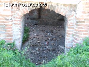 [P31] Filipeștii de Târg - Ruinele palatului postelnicului Constantin Cantacuzino.  » foto by iulianic
 - 
<span class="allrVoted glyphicon glyphicon-heart hidden" id="av982427"></span>
<a class="m-l-10 hidden" id="sv982427" onclick="voting_Foto_DelVot(,982427,23926)" role="button">șterge vot <span class="glyphicon glyphicon-remove"></span></a>
<a id="v9982427" class=" c-red"  onclick="voting_Foto_SetVot(982427)" role="button"><span class="glyphicon glyphicon-heart-empty"></span> <b>LIKE</b> = Votează poza</a> <img class="hidden"  id="f982427W9" src="/imagini/loader.gif" border="0" /><span class="AjErrMes hidden" id="e982427ErM"></span>