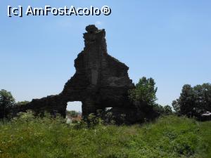 [P33] Filipeștii de Târg - Ruinele palatului postelnicului Constantin Cantacuzino.  » foto by iulianic
 - 
<span class="allrVoted glyphicon glyphicon-heart hidden" id="av982429"></span>
<a class="m-l-10 hidden" id="sv982429" onclick="voting_Foto_DelVot(,982429,23926)" role="button">șterge vot <span class="glyphicon glyphicon-remove"></span></a>
<a id="v9982429" class=" c-red"  onclick="voting_Foto_SetVot(982429)" role="button"><span class="glyphicon glyphicon-heart-empty"></span> <b>LIKE</b> = Votează poza</a> <img class="hidden"  id="f982429W9" src="/imagini/loader.gif" border="0" /><span class="AjErrMes hidden" id="e982429ErM"></span>