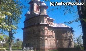 [P03] Biserica'Adormirea Maicii Domnului' din Călineşti, jud. Prahova.  » foto by traian.leuca †
 - 
<span class="allrVoted glyphicon glyphicon-heart hidden" id="av417126"></span>
<a class="m-l-10 hidden" id="sv417126" onclick="voting_Foto_DelVot(,417126,23926)" role="button">șterge vot <span class="glyphicon glyphicon-remove"></span></a>
<a id="v9417126" class=" c-red"  onclick="voting_Foto_SetVot(417126)" role="button"><span class="glyphicon glyphicon-heart-empty"></span> <b>LIKE</b> = Votează poza</a> <img class="hidden"  id="f417126W9" src="/imagini/loader.gif" border="0" /><span class="AjErrMes hidden" id="e417126ErM"></span>