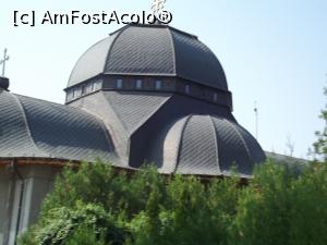 [P23] Manastirea Jercalai - In stanga ei se vede si biserica noua.  » foto by mishu
 - 
<span class="allrVoted glyphicon glyphicon-heart hidden" id="av799628"></span>
<a class="m-l-10 hidden" id="sv799628" onclick="voting_Foto_DelVot(,799628,23926)" role="button">șterge vot <span class="glyphicon glyphicon-remove"></span></a>
<a id="v9799628" class=" c-red"  onclick="voting_Foto_SetVot(799628)" role="button"><span class="glyphicon glyphicon-heart-empty"></span> <b>LIKE</b> = Votează poza</a> <img class="hidden"  id="f799628W9" src="/imagini/loader.gif" border="0" /><span class="AjErrMes hidden" id="e799628ErM"></span>