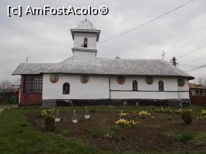 [P01] Biserica din Bordenii Mici. Brâul ce înconjoară naosul și altarul, marchează partea veche a sa.  » foto by mihaelavoicu
 - 
<span class="allrVoted glyphicon glyphicon-heart hidden" id="av957101"></span>
<a class="m-l-10 hidden" id="sv957101" onclick="voting_Foto_DelVot(,957101,23926)" role="button">șterge vot <span class="glyphicon glyphicon-remove"></span></a>
<a id="v9957101" class=" c-red"  onclick="voting_Foto_SetVot(957101)" role="button"><span class="glyphicon glyphicon-heart-empty"></span> <b>LIKE</b> = Votează poza</a> <img class="hidden"  id="f957101W9" src="/imagini/loader.gif" border="0" /><span class="AjErrMes hidden" id="e957101ErM"></span>