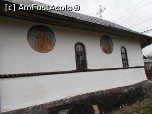 [P09] Peretele de sud al Bisericii cu brâul de lemn, tip ”sfoară”.  » foto by mihaelavoicu
 - 
<span class="allrVoted glyphicon glyphicon-heart hidden" id="av957109"></span>
<a class="m-l-10 hidden" id="sv957109" onclick="voting_Foto_DelVot(,957109,23926)" role="button">șterge vot <span class="glyphicon glyphicon-remove"></span></a>
<a id="v9957109" class=" c-red"  onclick="voting_Foto_SetVot(957109)" role="button"><span class="glyphicon glyphicon-heart-empty"></span> <b>LIKE</b> = Votează poza</a> <img class="hidden"  id="f957109W9" src="/imagini/loader.gif" border="0" /><span class="AjErrMes hidden" id="e957109ErM"></span>