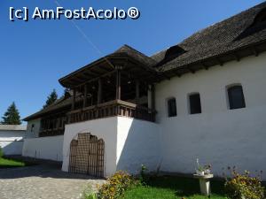 [P08] Stăreția și corpul chiliilor - fosta Mănăstire Apostolache, Prahova.  » foto by tata123 🔱
 - 
<span class="allrVoted glyphicon glyphicon-heart hidden" id="av1001661"></span>
<a class="m-l-10 hidden" id="sv1001661" onclick="voting_Foto_DelVot(,1001661,23926)" role="button">șterge vot <span class="glyphicon glyphicon-remove"></span></a>
<a id="v91001661" class=" c-red"  onclick="voting_Foto_SetVot(1001661)" role="button"><span class="glyphicon glyphicon-heart-empty"></span> <b>LIKE</b> = Votează poza</a> <img class="hidden"  id="f1001661W9" src="/imagini/loader.gif" border="0" /><span class="AjErrMes hidden" id="e1001661ErM"></span>