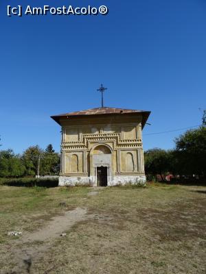 [P10] Stingheră într-un spațiu gol: Biserica Domnească „Sf. Procopie”.  » foto by tata123 🔱
 - 
<span class="allrVoted glyphicon glyphicon-heart hidden" id="av1041562"></span>
<a class="m-l-10 hidden" id="sv1041562" onclick="voting_Foto_DelVot(,1041562,23926)" role="button">șterge vot <span class="glyphicon glyphicon-remove"></span></a>
<a id="v91041562" class=" c-red"  onclick="voting_Foto_SetVot(1041562)" role="button"><span class="glyphicon glyphicon-heart-empty"></span> <b>LIKE</b> = Votează poza</a> <img class="hidden"  id="f1041562W9" src="/imagini/loader.gif" border="0" /><span class="AjErrMes hidden" id="e1041562ErM"></span>