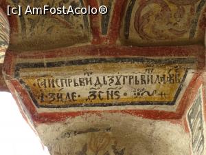 [P16] Inscripție în pridvor - Biserica „Sf. Nicolae” – Râfov.  » foto by tata123 🔱
 - 
<span class="allrVoted glyphicon glyphicon-heart hidden" id="av1042825"></span>
<a class="m-l-10 hidden" id="sv1042825" onclick="voting_Foto_DelVot(,1042825,23926)" role="button">șterge vot <span class="glyphicon glyphicon-remove"></span></a>
<a id="v91042825" class=" c-red"  onclick="voting_Foto_SetVot(1042825)" role="button"><span class="glyphicon glyphicon-heart-empty"></span> <b>LIKE</b> = Votează poza</a> <img class="hidden"  id="f1042825W9" src="/imagini/loader.gif" border="0" /><span class="AjErrMes hidden" id="e1042825ErM"></span>