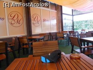 [P05] Urlați - Restaurant Dealu Mare. O zonă mai liberă a terasei.  » foto by iulianic
 - 
<span class="allrVoted glyphicon glyphicon-heart hidden" id="av986277"></span>
<a class="m-l-10 hidden" id="sv986277" onclick="voting_Foto_DelVot(,986277,23947)" role="button">șterge vot <span class="glyphicon glyphicon-remove"></span></a>
<a id="v9986277" class=" c-red"  onclick="voting_Foto_SetVot(986277)" role="button"><span class="glyphicon glyphicon-heart-empty"></span> <b>LIKE</b> = Votează poza</a> <img class="hidden"  id="f986277W9" src="/imagini/loader.gif" border="0" /><span class="AjErrMes hidden" id="e986277ErM"></span>