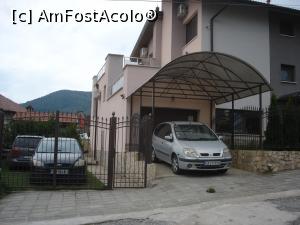 [P01] O locatie curata, relaxanta si accesibila. Din camera cu balcon se vedeau muntii. Gazda primitoare, vorbitoare de limba romana, engleza, a luat legatura cu noi la ora comunicata de check in pentru a ne da indicatii privind locatia. Casa e pe mijlocul drumului din nordul Romaniei si Halchidiki. [..] » foto by anatoliybg
 - 
<span class="allrVoted glyphicon glyphicon-heart hidden" id="av1006022"></span>
<a class="m-l-10 hidden" id="sv1006022" onclick="voting_Foto_DelVot(,1006022,23962)" role="button">șterge vot <span class="glyphicon glyphicon-remove"></span></a>
<a id="v91006022" class=" c-red"  onclick="voting_Foto_SetVot(1006022)" role="button"><span class="glyphicon glyphicon-heart-empty"></span> <b>LIKE</b> = Votează poza</a> <img class="hidden"  id="f1006022W9" src="/imagini/loader.gif" border="0" /><span class="AjErrMes hidden" id="e1006022ErM"></span>