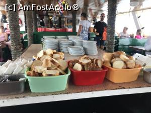 [P38] Makarski Jadran, prânzul » foto by krisstinna
 - 
<span class="allrVoted glyphicon glyphicon-heart hidden" id="av992840"></span>
<a class="m-l-10 hidden" id="sv992840" onclick="voting_Foto_DelVot(,992840,24021)" role="button">șterge vot <span class="glyphicon glyphicon-remove"></span></a>
<a id="v9992840" class=" c-red"  onclick="voting_Foto_SetVot(992840)" role="button"><span class="glyphicon glyphicon-heart-empty"></span> <b>LIKE</b> = Votează poza</a> <img class="hidden"  id="f992840W9" src="/imagini/loader.gif" border="0" /><span class="AjErrMes hidden" id="e992840ErM"></span>
