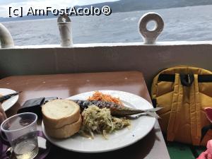 [P41] Makarski Jadran, prânzul » foto by krisstinna
 - 
<span class="allrVoted glyphicon glyphicon-heart hidden" id="av992843"></span>
<a class="m-l-10 hidden" id="sv992843" onclick="voting_Foto_DelVot(,992843,24021)" role="button">șterge vot <span class="glyphicon glyphicon-remove"></span></a>
<a id="v9992843" class=" c-red"  onclick="voting_Foto_SetVot(992843)" role="button"><span class="glyphicon glyphicon-heart-empty"></span> <b>LIKE</b> = Votează poza</a> <img class="hidden"  id="f992843W9" src="/imagini/loader.gif" border="0" /><span class="AjErrMes hidden" id="e992843ErM"></span>