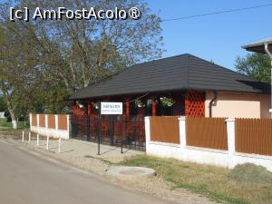 [P23] Mănăstirea Țigănești - Magazinul de obiecte bisericești. » foto by iulianic
 - 
<span class="allrVoted glyphicon glyphicon-heart hidden" id="av1424104"></span>
<a class="m-l-10 hidden" id="sv1424104" onclick="voting_Foto_DelVot(,1424104,24032)" role="button">șterge vot <span class="glyphicon glyphicon-remove"></span></a>
<a id="v91424104" class=" c-red"  onclick="voting_Foto_SetVot(1424104)" role="button"><span class="glyphicon glyphicon-heart-empty"></span> <b>LIKE</b> = Votează poza</a> <img class="hidden"  id="f1424104W9" src="/imagini/loader.gif" border="0" /><span class="AjErrMes hidden" id="e1424104ErM"></span>