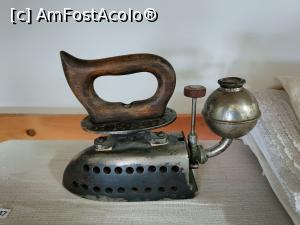 [P25] Un fier de călcat din alte vremuri. » foto by tata123 🔱
 - 
<span class="allrVoted glyphicon glyphicon-heart hidden" id="av1366372"></span>
<a class="m-l-10 hidden" id="sv1366372" onclick="voting_Foto_DelVot(,1366372,24038)" role="button">șterge vot <span class="glyphicon glyphicon-remove"></span></a>
<a id="v91366372" class=" c-red"  onclick="voting_Foto_SetVot(1366372)" role="button"><span class="glyphicon glyphicon-heart-empty"></span> <b>LIKE</b> = Votează poza</a> <img class="hidden"  id="f1366372W9" src="/imagini/loader.gif" border="0" /><span class="AjErrMes hidden" id="e1366372ErM"></span>