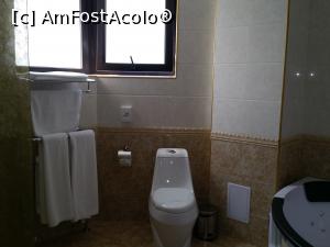 [P17] toaleta si jacuzzi 1 » foto by ctr
 - 
<span class="allrVoted glyphicon glyphicon-heart hidden" id="av1008770"></span>
<a class="m-l-10 hidden" id="sv1008770" onclick="voting_Foto_DelVot(,1008770,24119)" role="button">șterge vot <span class="glyphicon glyphicon-remove"></span></a>
<a id="v91008770" class=" c-red"  onclick="voting_Foto_SetVot(1008770)" role="button"><span class="glyphicon glyphicon-heart-empty"></span> <b>LIKE</b> = Votează poza</a> <img class="hidden"  id="f1008770W9" src="/imagini/loader.gif" border="0" /><span class="AjErrMes hidden" id="e1008770ErM"></span>