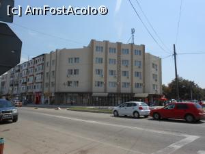 [P02] Fetești - Hotel Miorița. Vedere din Piața Gării.  » foto by iulianic
 - 
<span class="allrVoted glyphicon glyphicon-heart hidden" id="av1000355"></span>
<a class="m-l-10 hidden" id="sv1000355" onclick="voting_Foto_DelVot(,1000355,24156)" role="button">șterge vot <span class="glyphicon glyphicon-remove"></span></a>
<a id="v91000355" class=" c-red"  onclick="voting_Foto_SetVot(1000355)" role="button"><span class="glyphicon glyphicon-heart-empty"></span> <b>LIKE</b> = Votează poza</a> <img class="hidden"  id="f1000355W9" src="/imagini/loader.gif" border="0" /><span class="AjErrMes hidden" id="e1000355ErM"></span>