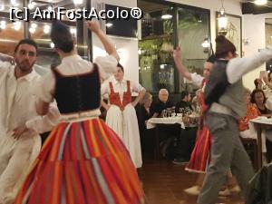 [P38] O Lagar Restaurante - spectacol folcloric » foto by nicole33
 - 
<span class="allrVoted glyphicon glyphicon-heart hidden" id="av1314280"></span>
<a class="m-l-10 hidden" id="sv1314280" onclick="voting_Foto_DelVot(,1314280,24227)" role="button">șterge vot <span class="glyphicon glyphicon-remove"></span></a>
<a id="v91314280" class=" c-red"  onclick="voting_Foto_SetVot(1314280)" role="button"><span class="glyphicon glyphicon-heart-empty"></span> <b>LIKE</b> = Votează poza</a> <img class="hidden"  id="f1314280W9" src="/imagini/loader.gif" border="0" /><span class="AjErrMes hidden" id="e1314280ErM"></span>