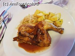 [P17] Quinta do Furão - pui cu cartofi şi varză » foto by nicole33
 - 
<span class="allrVoted glyphicon glyphicon-heart hidden" id="av1414995"></span>
<a class="m-l-10 hidden" id="sv1414995" onclick="voting_Foto_DelVot(,1414995,24227)" role="button">șterge vot <span class="glyphicon glyphicon-remove"></span></a>
<a id="v91414995" class=" c-red"  onclick="voting_Foto_SetVot(1414995)" role="button"><span class="glyphicon glyphicon-heart-empty"></span> <b>LIKE</b> = Votează poza</a> <img class="hidden"  id="f1414995W9" src="/imagini/loader.gif" border="0" /><span class="AjErrMes hidden" id="e1414995ErM"></span>