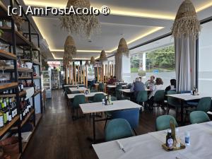 [P61] Restaurant Santana » foto by crismis
 - 
<span class="allrVoted glyphicon glyphicon-heart hidden" id="av1532986"></span>
<a class="m-l-10 hidden" id="sv1532986" onclick="voting_Foto_DelVot(,1532986,24227)" role="button">șterge vot <span class="glyphicon glyphicon-remove"></span></a>
<a id="v91532986" class=" c-red"  onclick="voting_Foto_SetVot(1532986)" role="button"><span class="glyphicon glyphicon-heart-empty"></span> <b>LIKE</b> = Votează poza</a> <img class="hidden"  id="f1532986W9" src="/imagini/loader.gif" border="0" /><span class="AjErrMes hidden" id="e1532986ErM"></span>