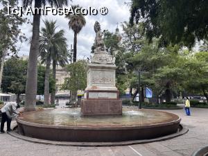 [P04] Statuie din Plaza de Armas » foto by AZE
 - 
<span class="allrVoted glyphicon glyphicon-heart hidden" id="av1527533"></span>
<a class="m-l-10 hidden" id="sv1527533" onclick="voting_Foto_DelVot(,1527533,24439)" role="button">șterge vot <span class="glyphicon glyphicon-remove"></span></a>
<a id="v91527533" class=" c-red"  onclick="voting_Foto_SetVot(1527533)" role="button"><span class="glyphicon glyphicon-heart-empty"></span> <b>LIKE</b> = Votează poza</a> <img class="hidden"  id="f1527533W9" src="/imagini/loader.gif" border="0" /><span class="AjErrMes hidden" id="e1527533ErM"></span>